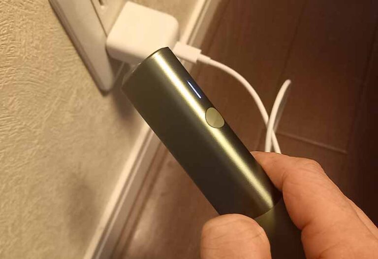 アイコスイルマワン充電中