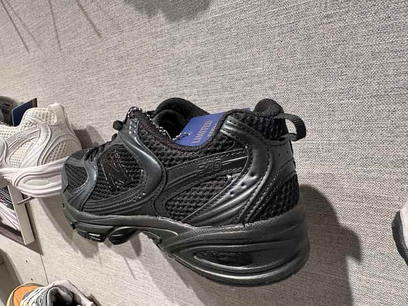 ニューバランス 530 すぐ届く！ ニューバランス530はどこで売ってる？在庫が多い順に販売店を