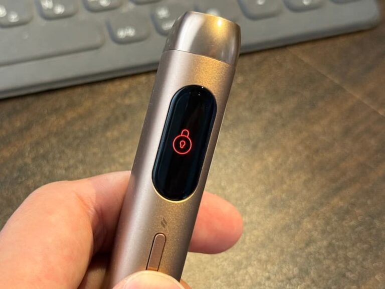 デバイスロックがかかり鍵マークが表示されたグローハイパープロの画面